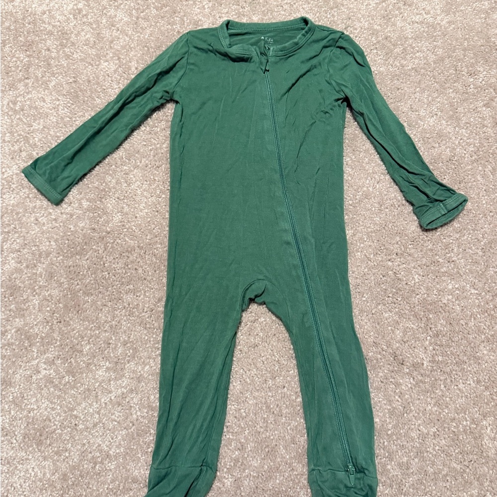 Kyte baby 12-18 month green romper